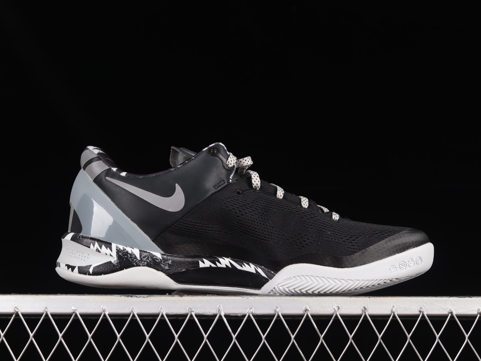 Nike kobe shop 8 Zwart