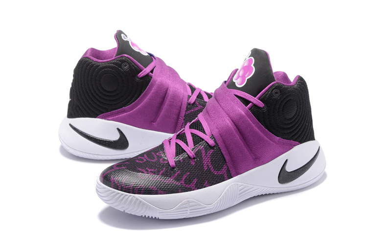 Kyrie deals 2 rose