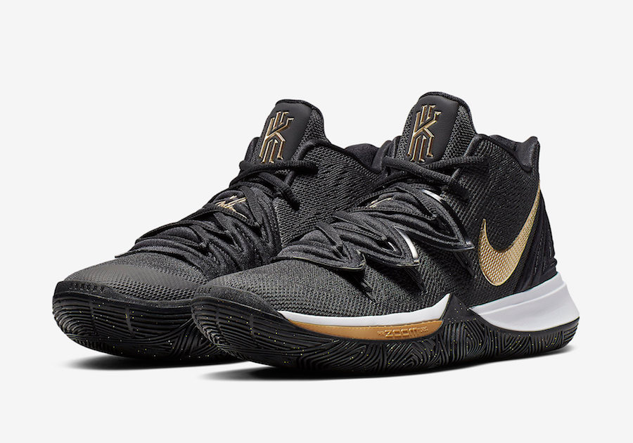 Black Basketball Shoes Sneakers AO2919 