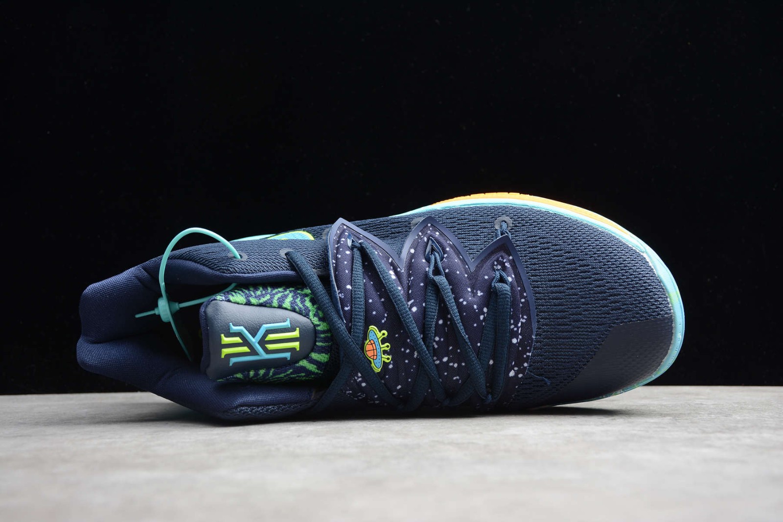 CdsprovidenciaShops Nike Kyrie 5 Nike Kyrie V 5 EP UFO