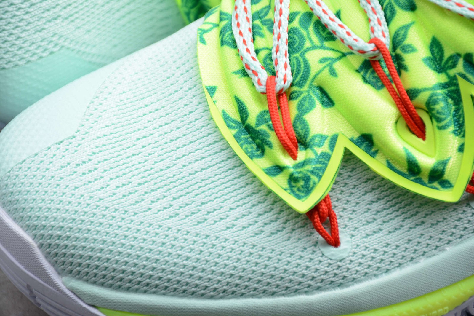 nike roshe run uomo saldi shoes clearance outlet Nike Kyrie V 5