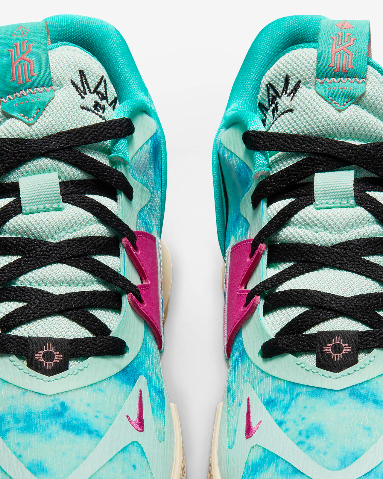 Nike Zoom Kyrie Low 5 Community Bleu Rose Cr me DV2530 Nike