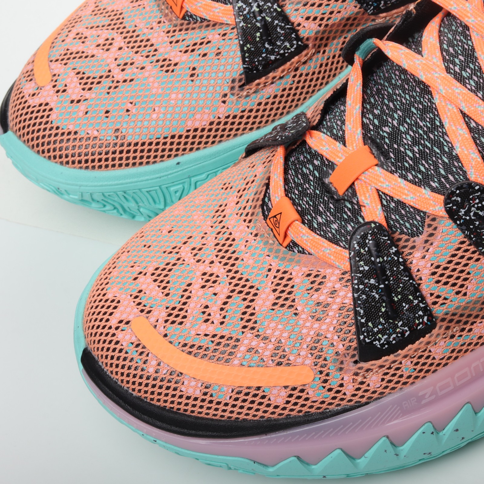 Nike Kyrie 7 CdsprovidenciaShops nike air vortex retro gold
