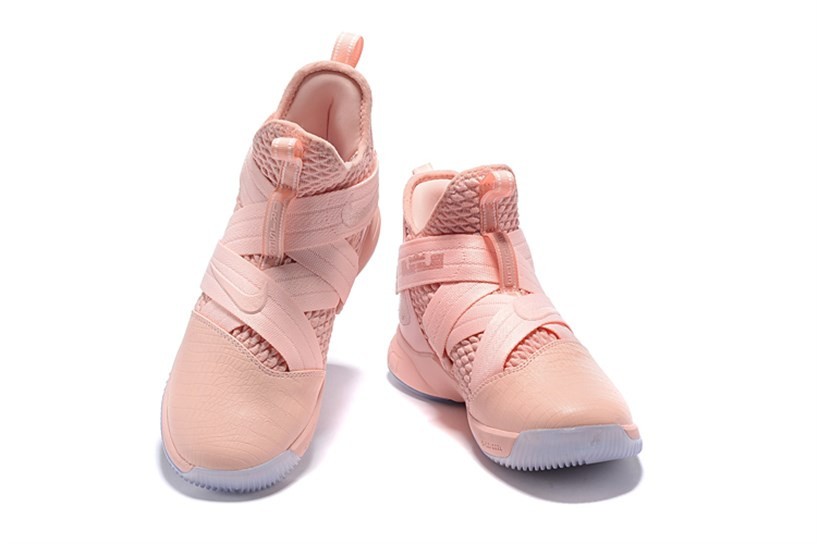 Lebron soldier best sale 12 womens