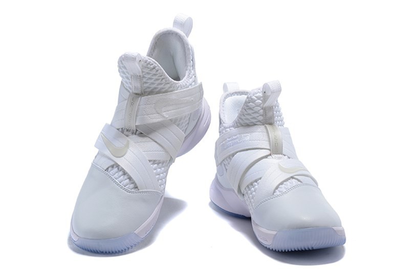 Lebron soldier 12 triple white top