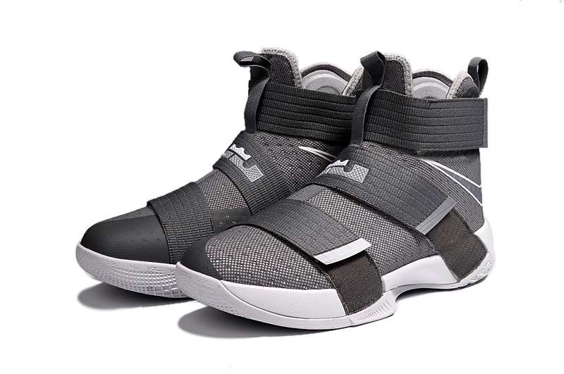 Tenis nike shop lebron soldier 10