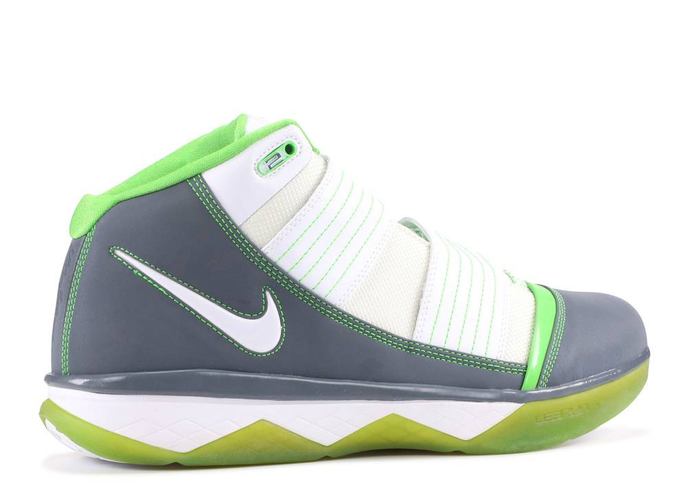 Lebron soldier hot sale 3 soldes
