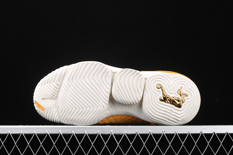 010 Nike LeBron 16 XVI EP White Yellow Basketball Shoes AO2595 GaleriahitShops Zoom Lebron 16 Sneakers Fila Wb Fxventuno Velcro Tdl FFK0090.53078 Navy Tom Grey