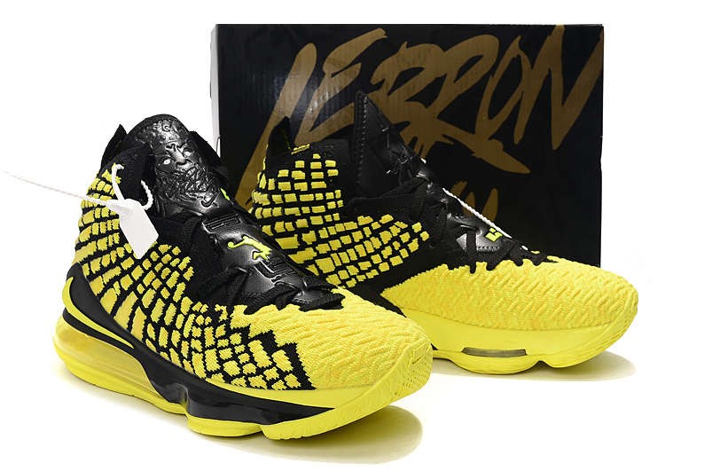 Lebron hotsell 17 amarillas