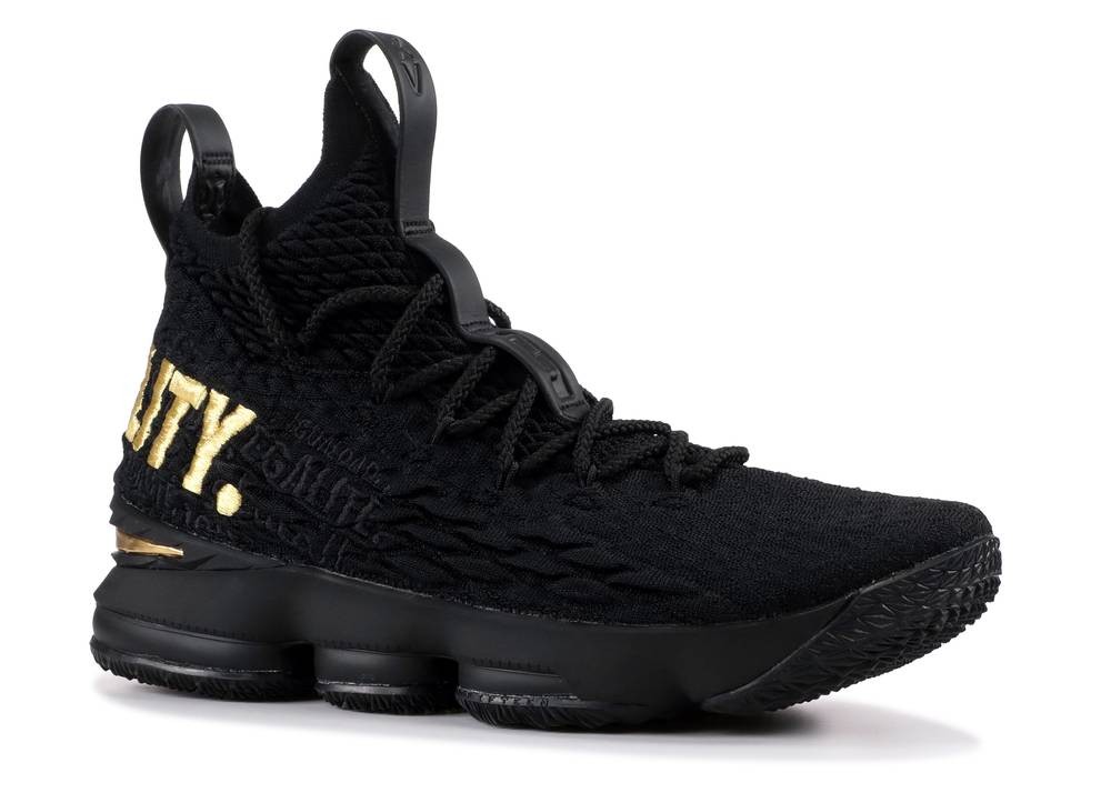 Zoom Lebron XV 15 GaleriahitShops 007 Nike T shirt a Manches Longues Pacerning Crew Nike Lebron Xv Equality Pe Black Gold 897648
