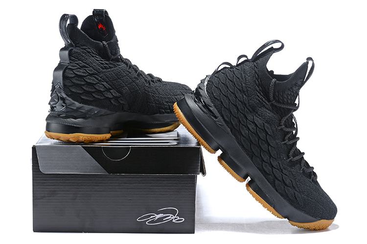 Lebron 15 men 2025