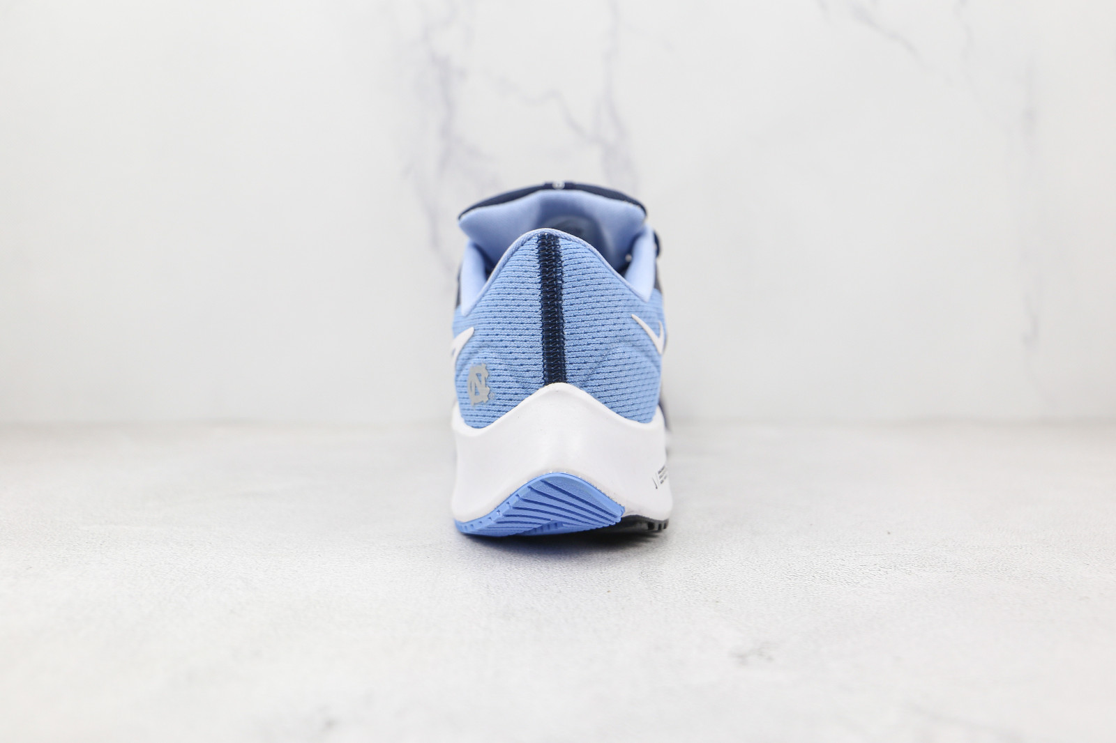 Nike Air Zoom Pegasus 38 UNC College 