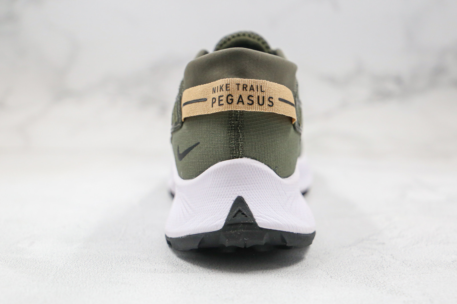 Nike zoom sale army green