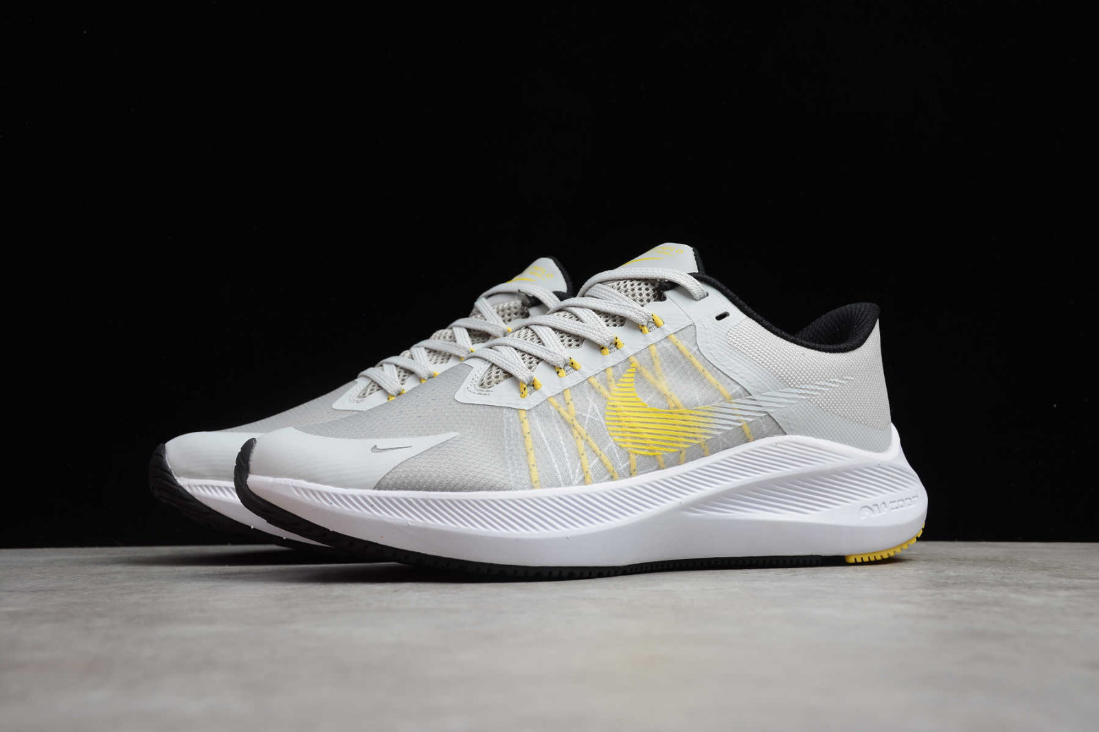 Nike air zoom hotsell flo