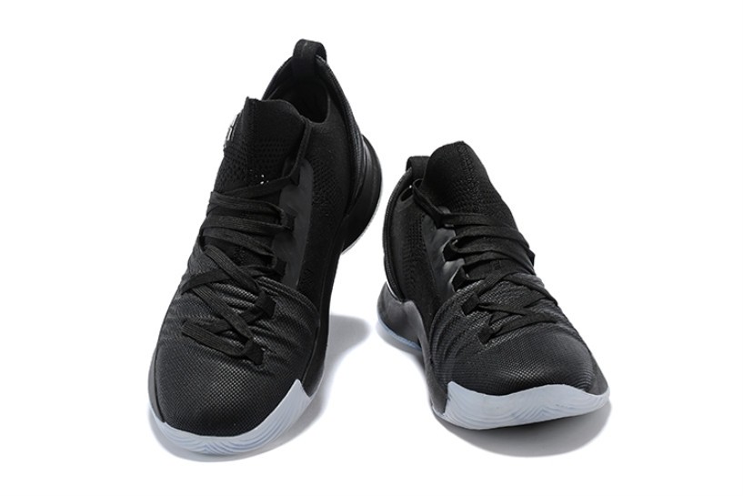 RvceShops - Curry 5 Under Armour Curry 5 Total Black 3020657 - 002 - Under Armour Unveils Sneakers For Unanimous MVP Steph Curry